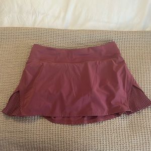 Lululemon skort size 6